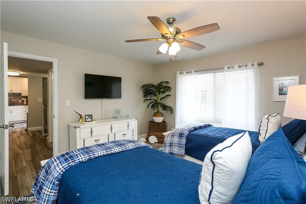 195 Peppermint Lane Naples FL 34112