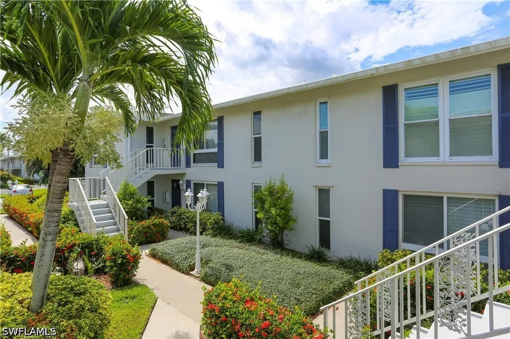 195 Peppermint Lane Naples FL 34112