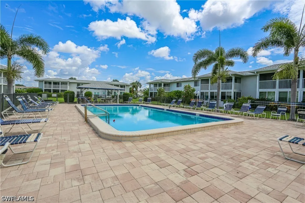 195 Peppermint Lane Naples FL 34112