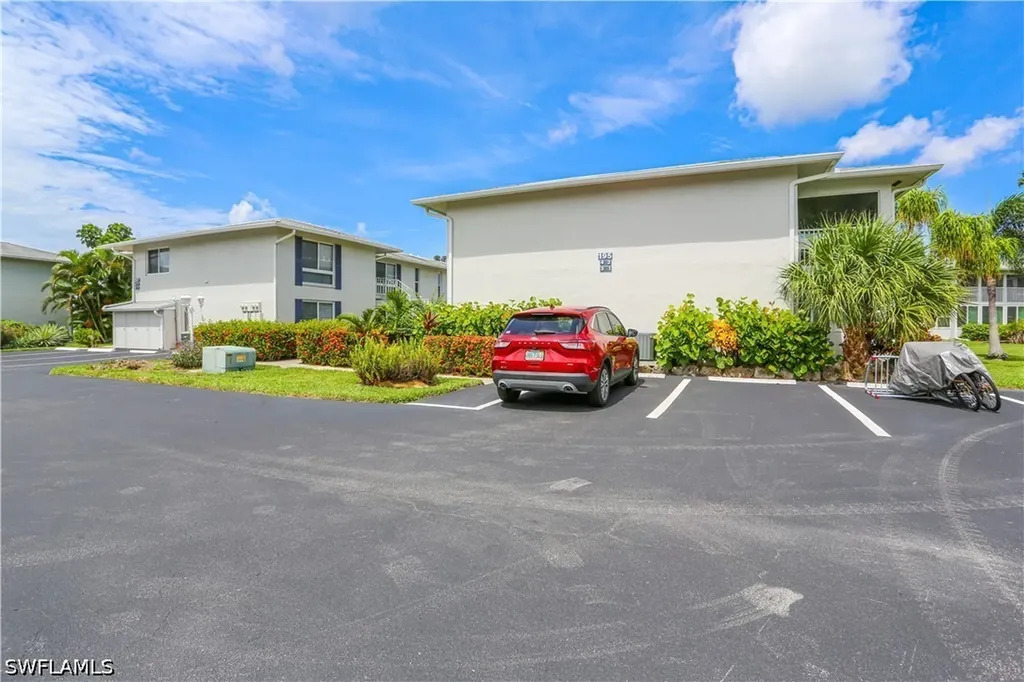 195 Peppermint Lane Naples FL 34112