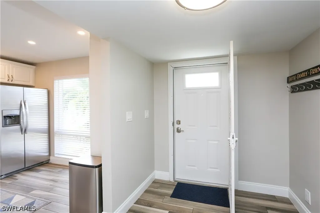 195 Peppermint Lane Naples FL 34112