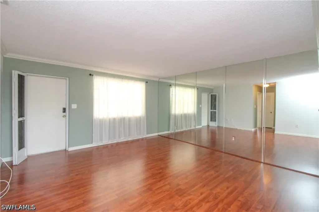 729 Palm View Drive Naples FL 34110