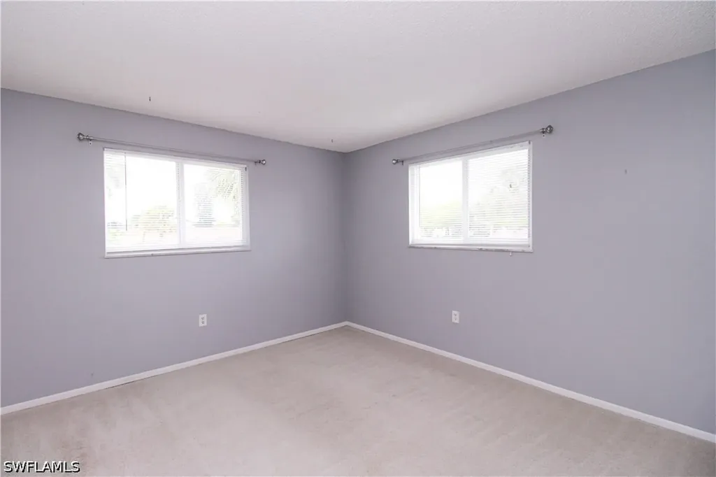 729 Palm View Drive Naples FL 34110