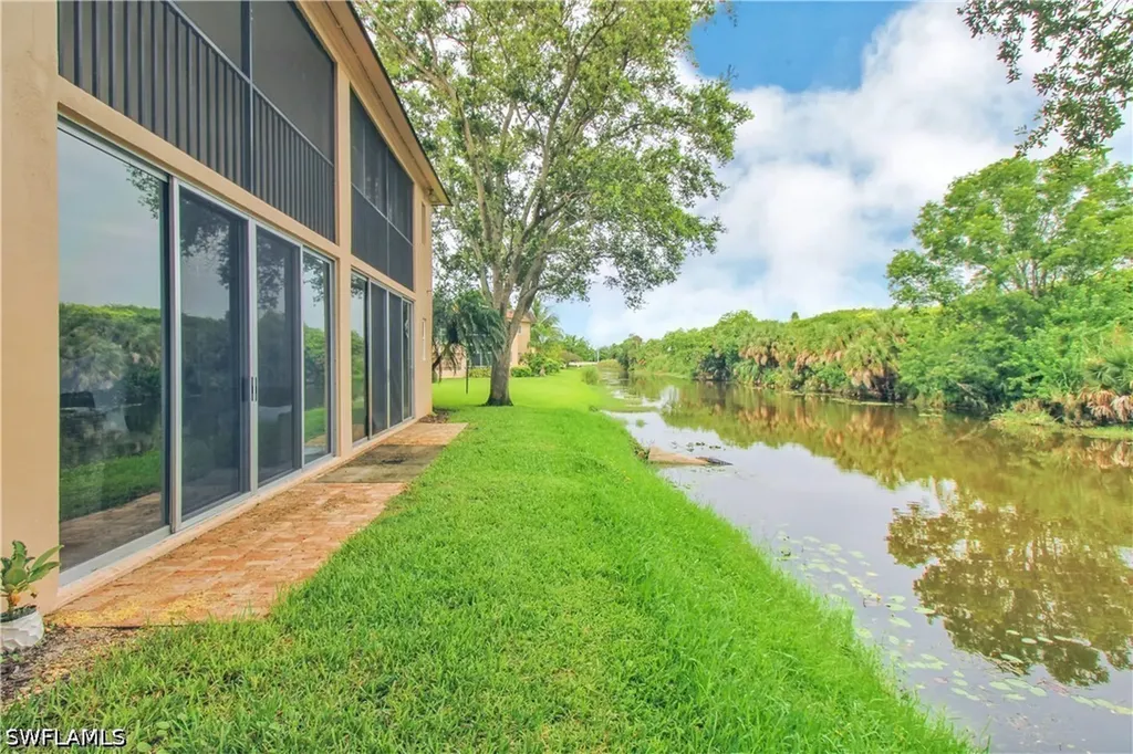 729 Palm View Drive Naples FL 34110