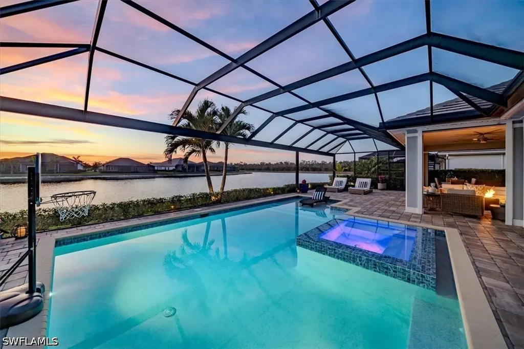 14372 Neptune Avenue Naples FL 34114