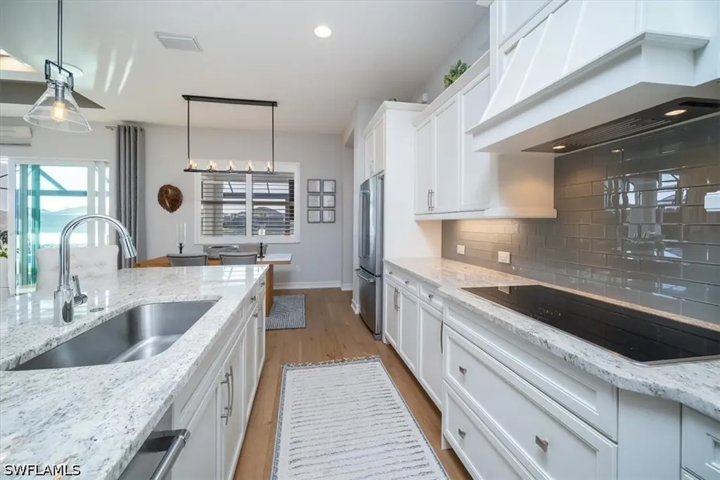 14372 Neptune Avenue Naples FL 34114