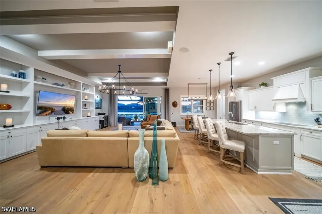 14372 Neptune Avenue Naples FL 34114