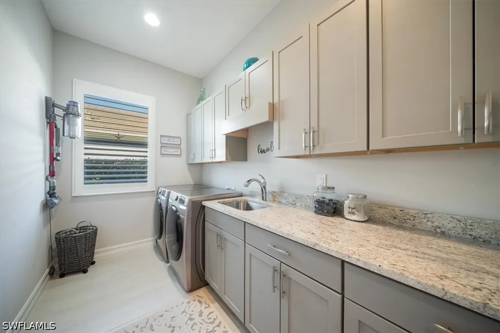 14372 Neptune Avenue Naples FL 34114