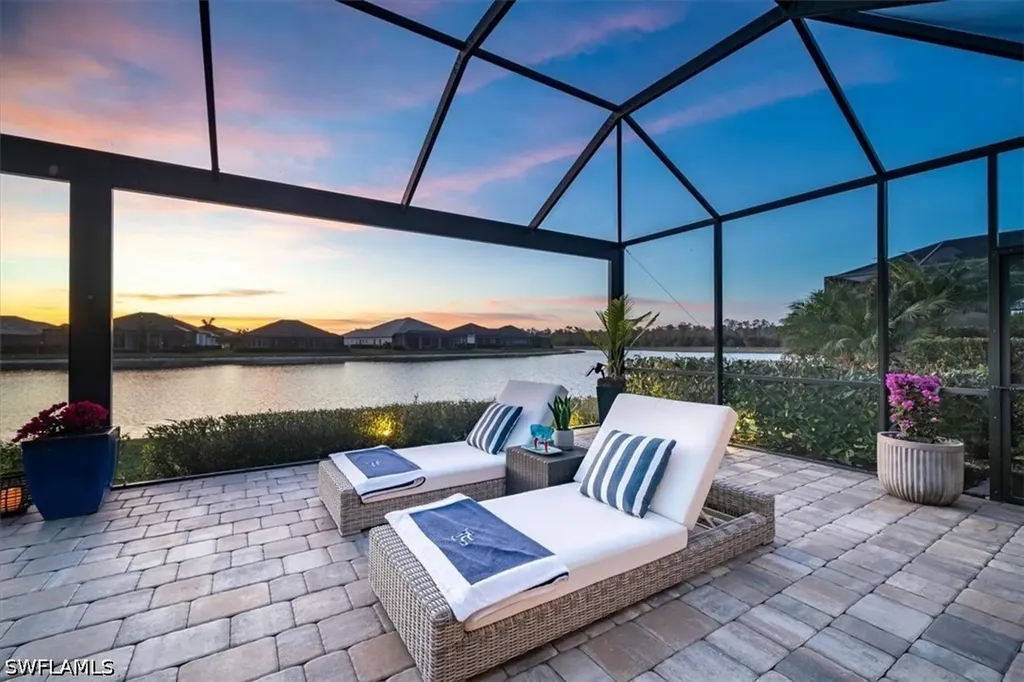 14372 Neptune Avenue Naples FL 34114