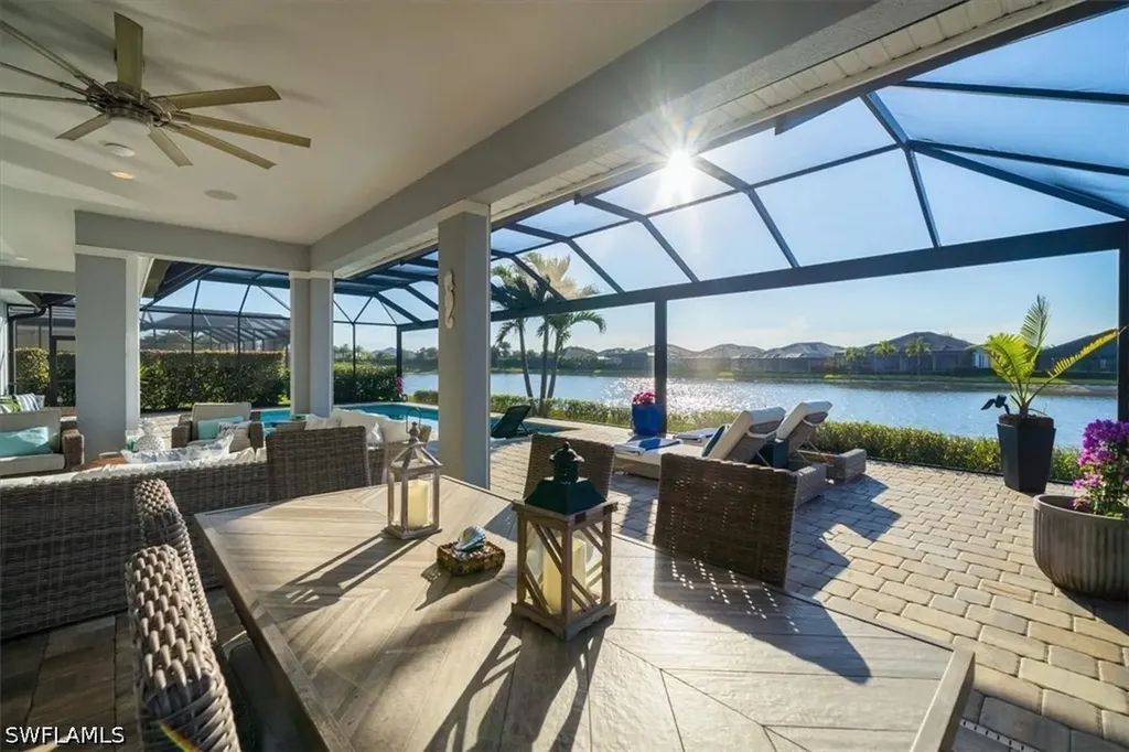 14372 Neptune Avenue Naples FL 34114