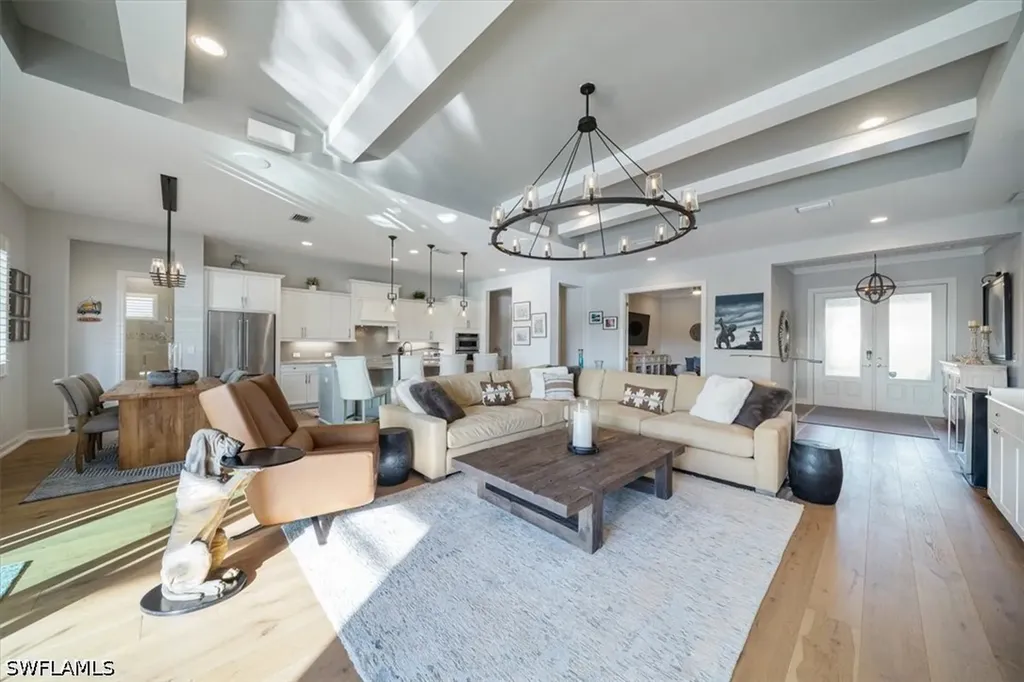 14372 Neptune Avenue Naples FL 34114