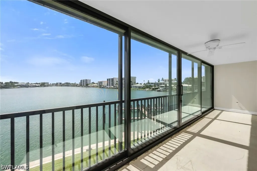 222 Harbour Drive Naples FL 34103