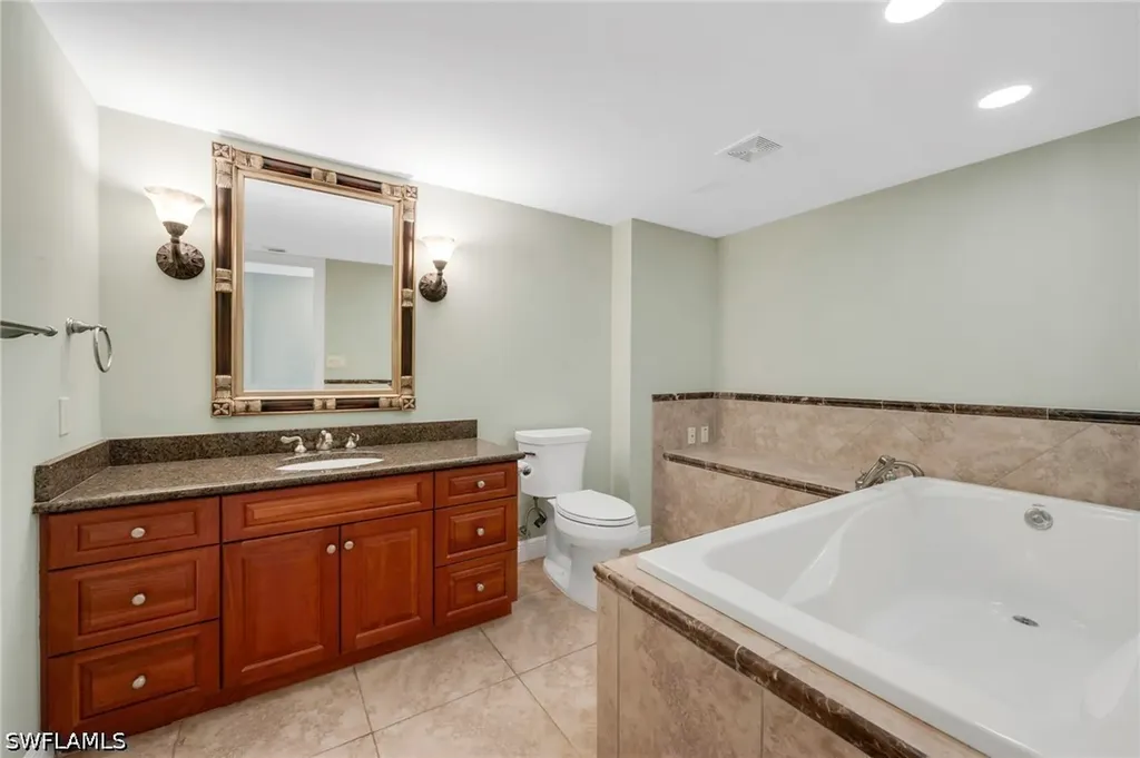 222 Harbour Drive Naples FL 34103