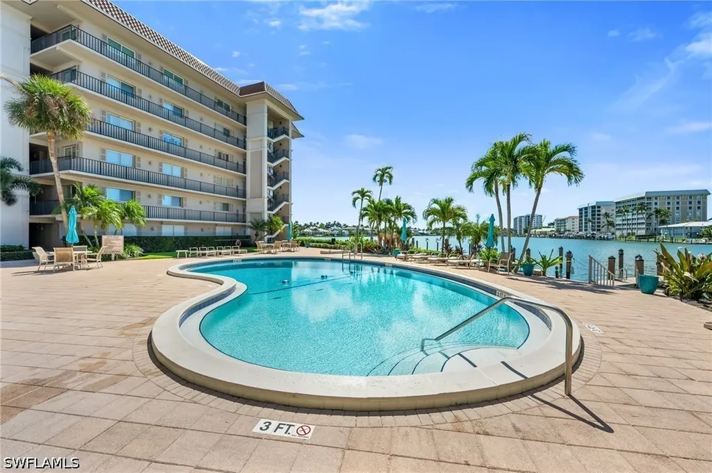 222 Harbour Drive Naples FL 34103