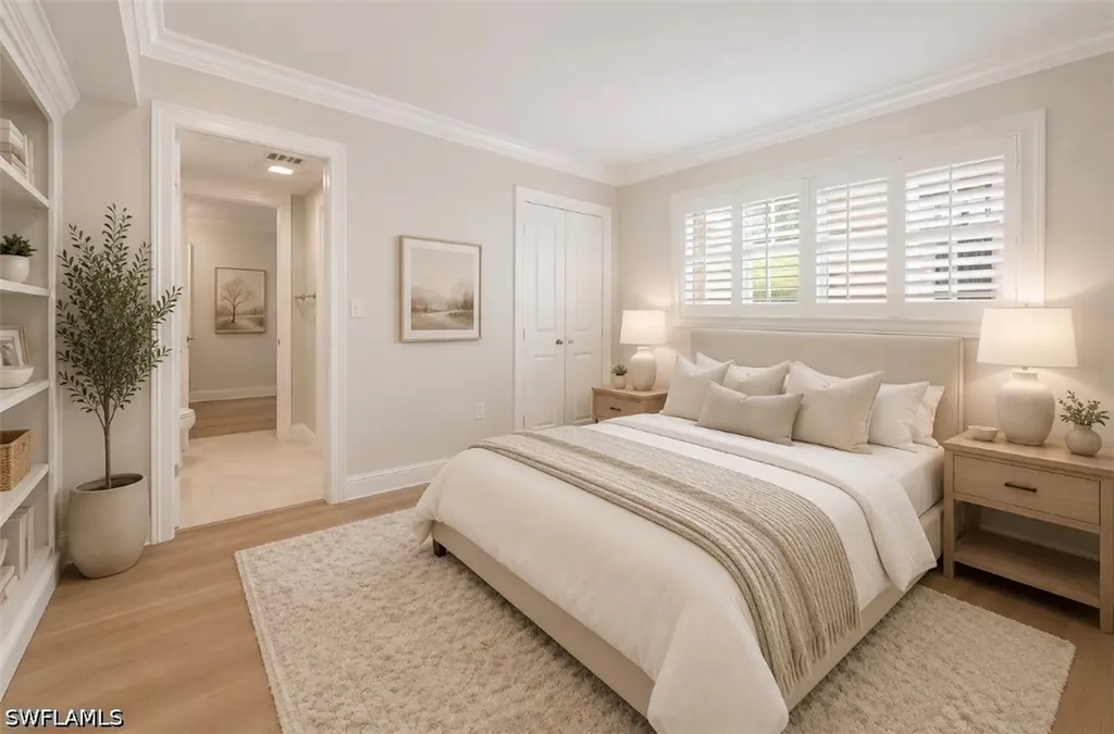 222 Harbour Drive Naples FL 34103
