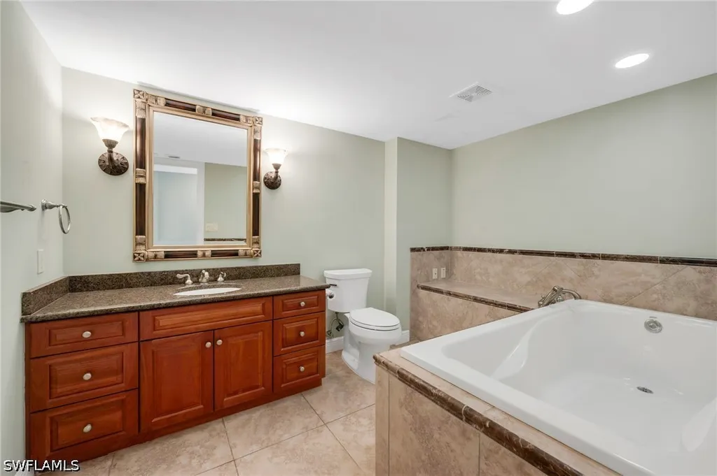 222 Harbour Drive Naples FL 34103