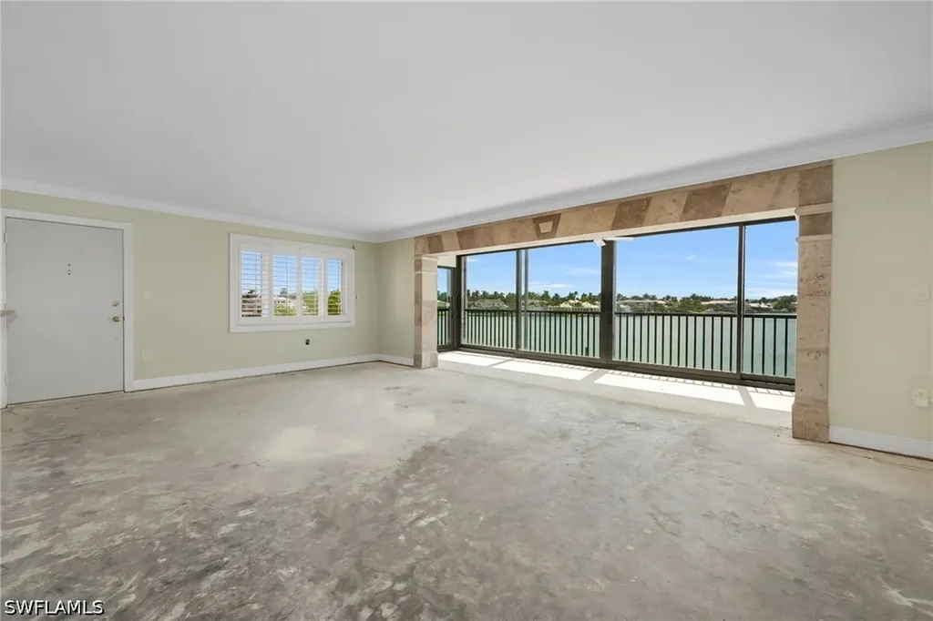 222 Harbour Drive Naples FL 34103