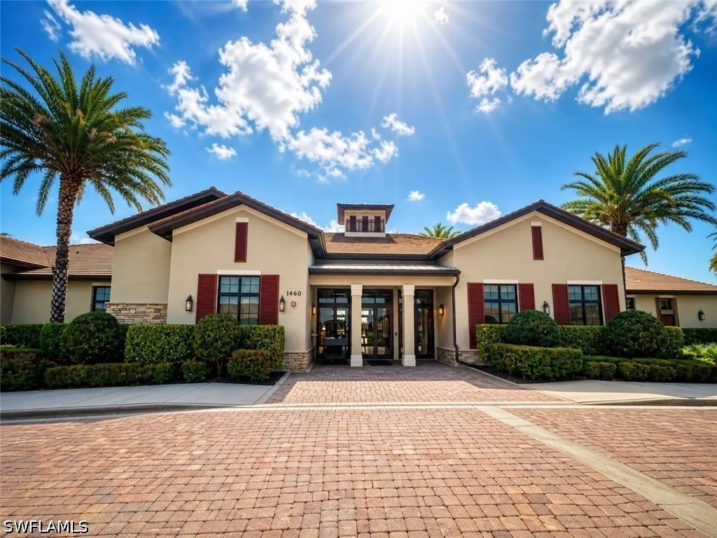 1367 Artesia Drive E Naples FL 34113