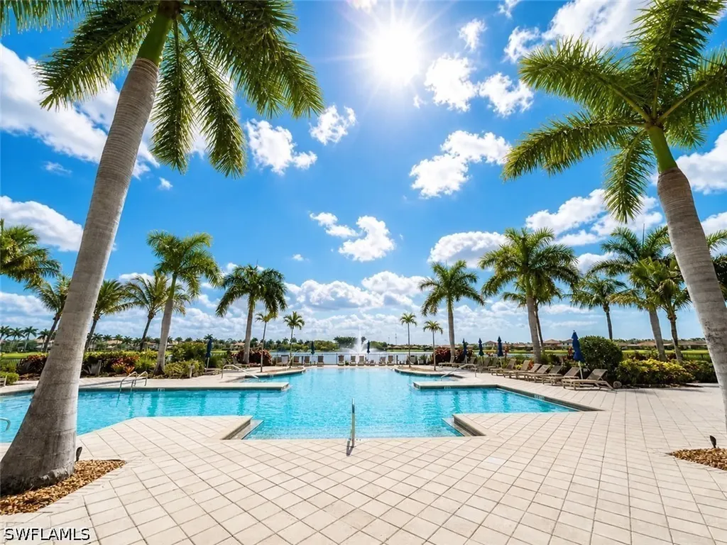 1367 Artesia Drive E Naples FL 34113