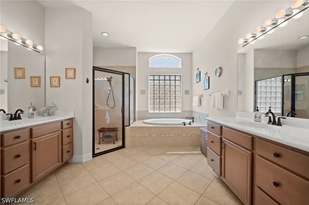 19419 La Serena Drive Estero FL 33967
