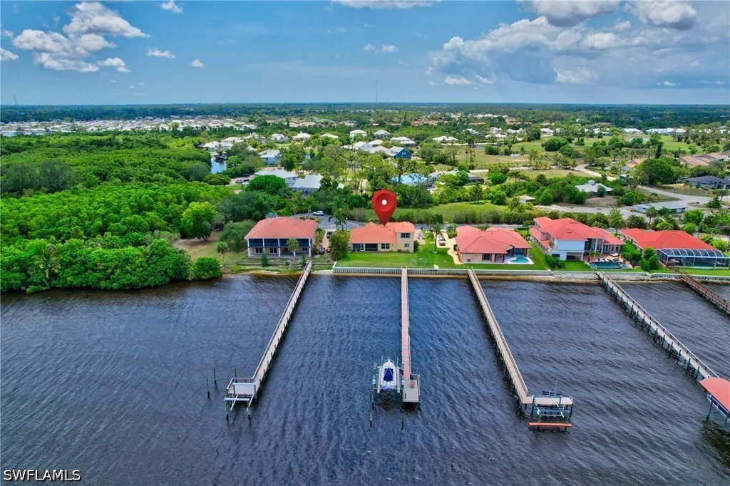 6140 River Shore Court North Fort Myers FL 33917