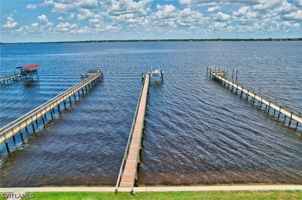 6140 River Shore Court North Fort Myers FL 33917