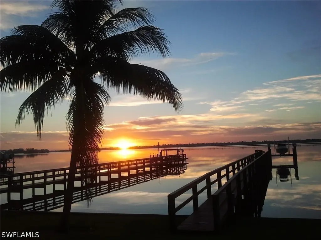 6140 River Shore Court North Fort Myers FL 33917