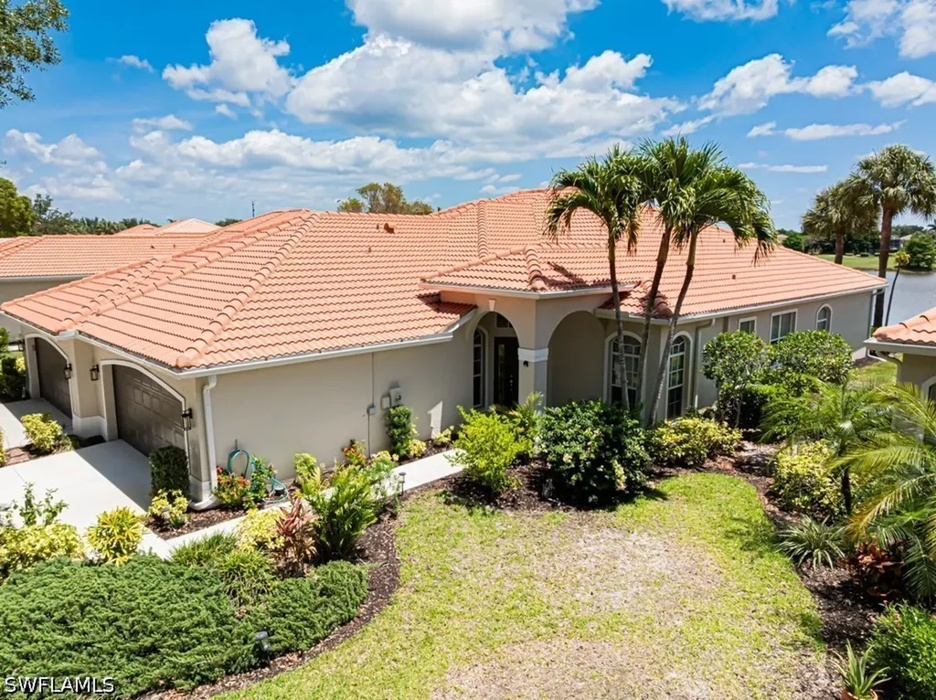 1992 Crestview Way Naples FL 34119