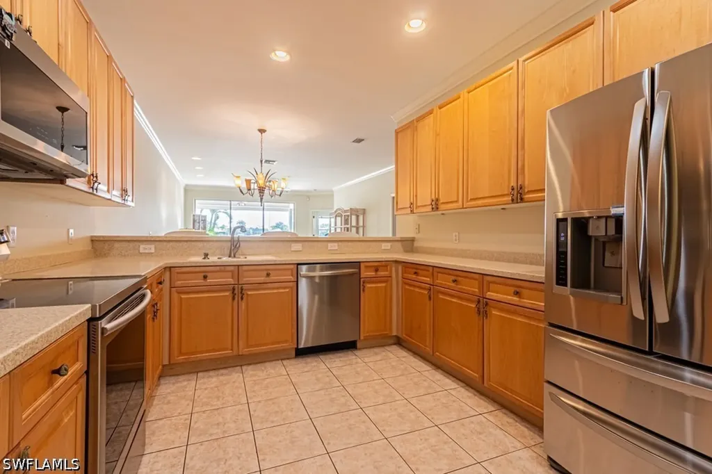 1992 Crestview Way Naples FL 34119