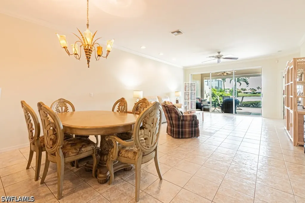 1992 Crestview Way Naples FL 34119