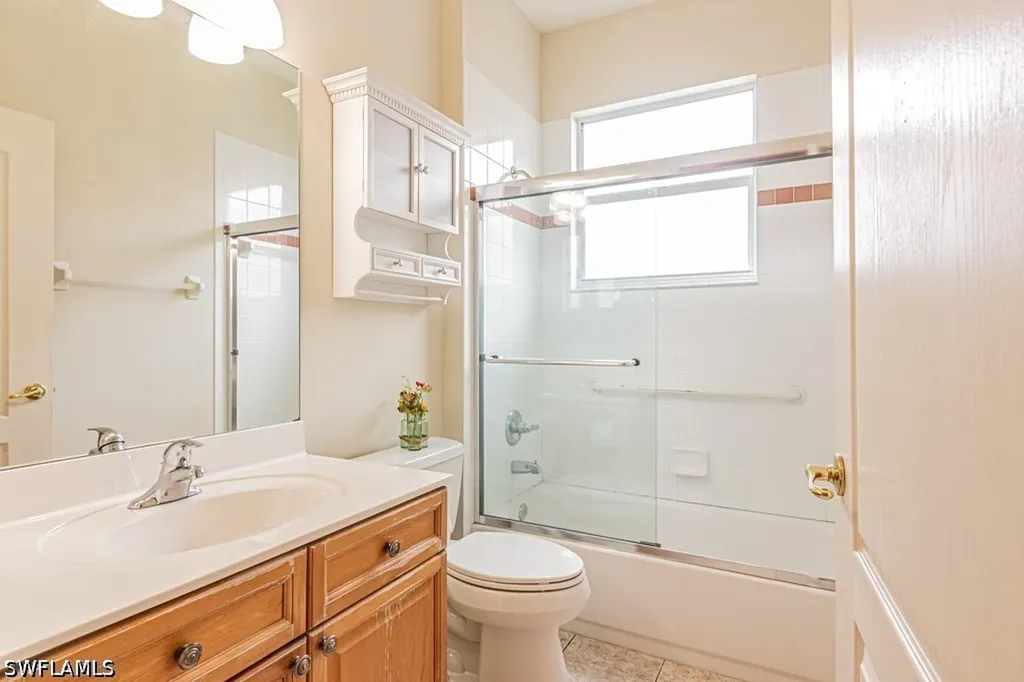 1992 Crestview Way Naples FL 34119