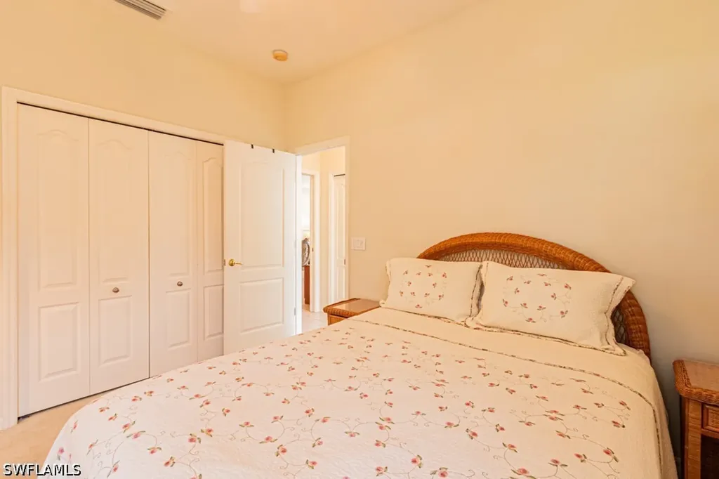 1992 Crestview Way Naples FL 34119
