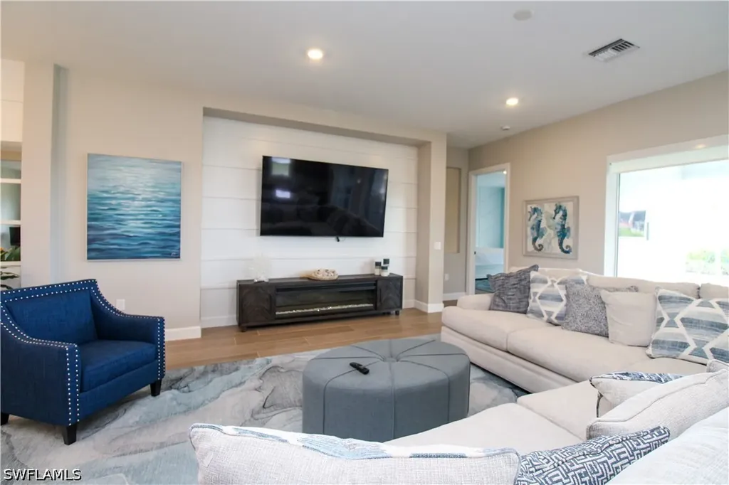 15765 Cortina Street Naples FL 34114