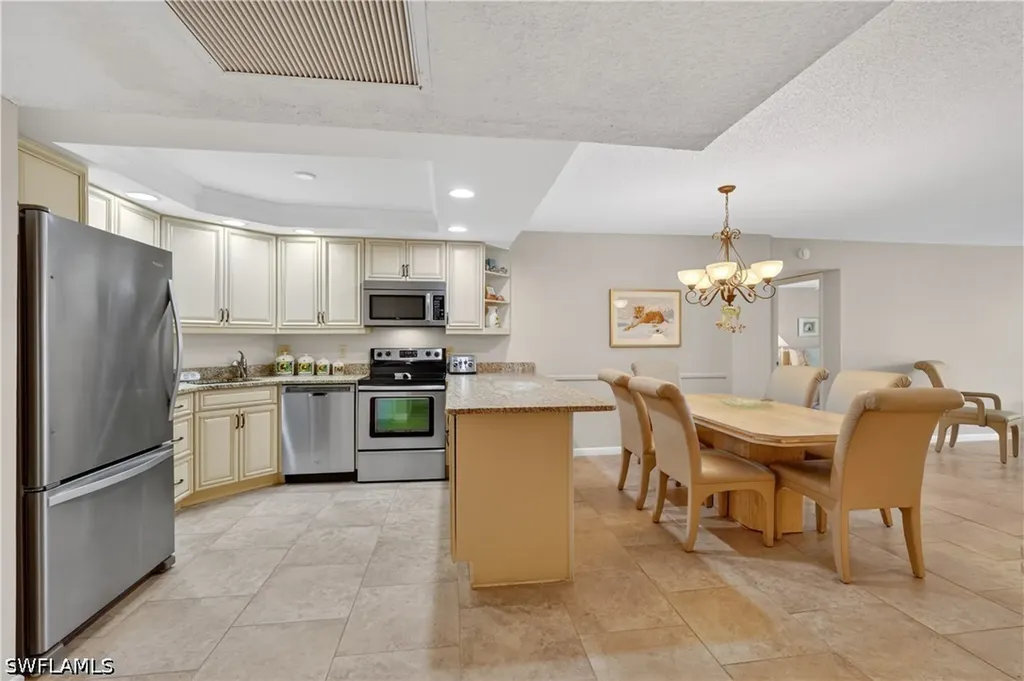 5 Bluebill Avenue Naples FL 34108