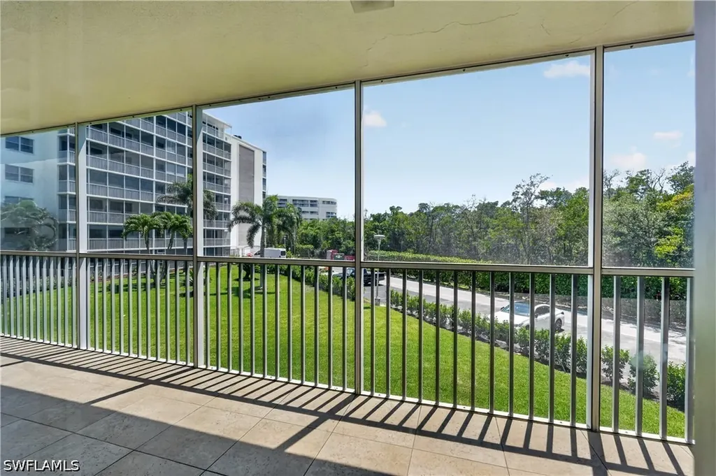 5 Bluebill Avenue Naples FL 34108
