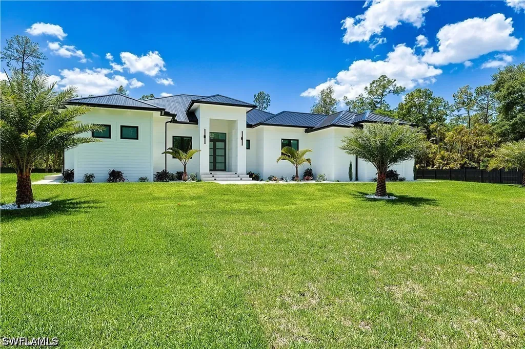 3430 1st Avenue NW Naples FL 34120