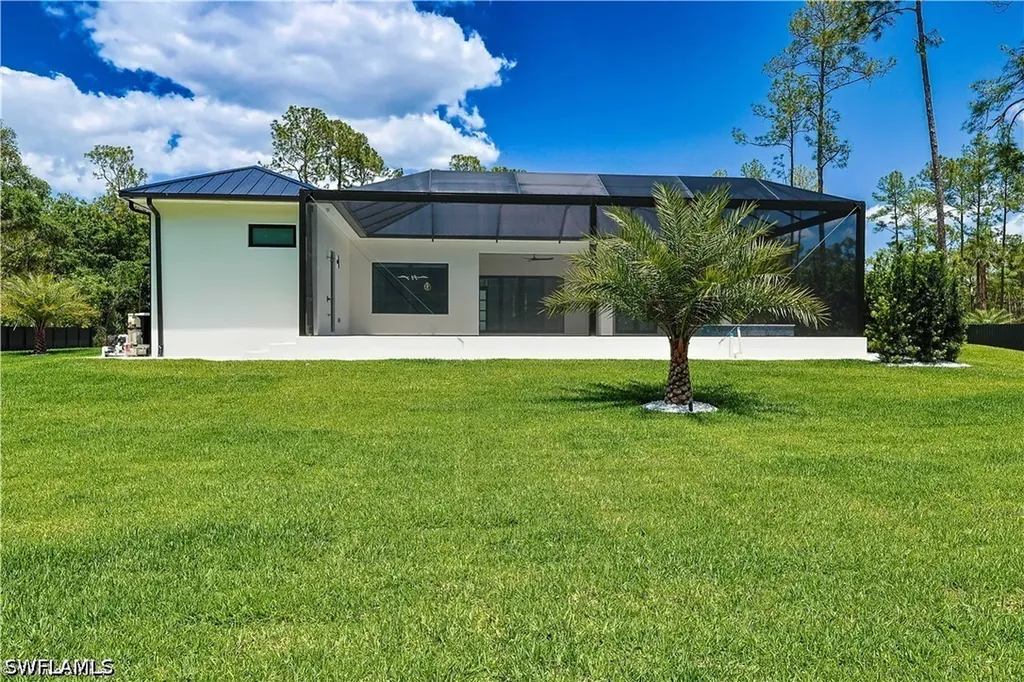 3430 1st Avenue NW Naples FL 34120