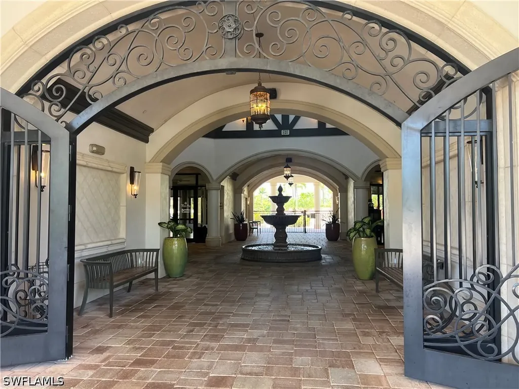 9727 Acqua Court Naples FL 34113