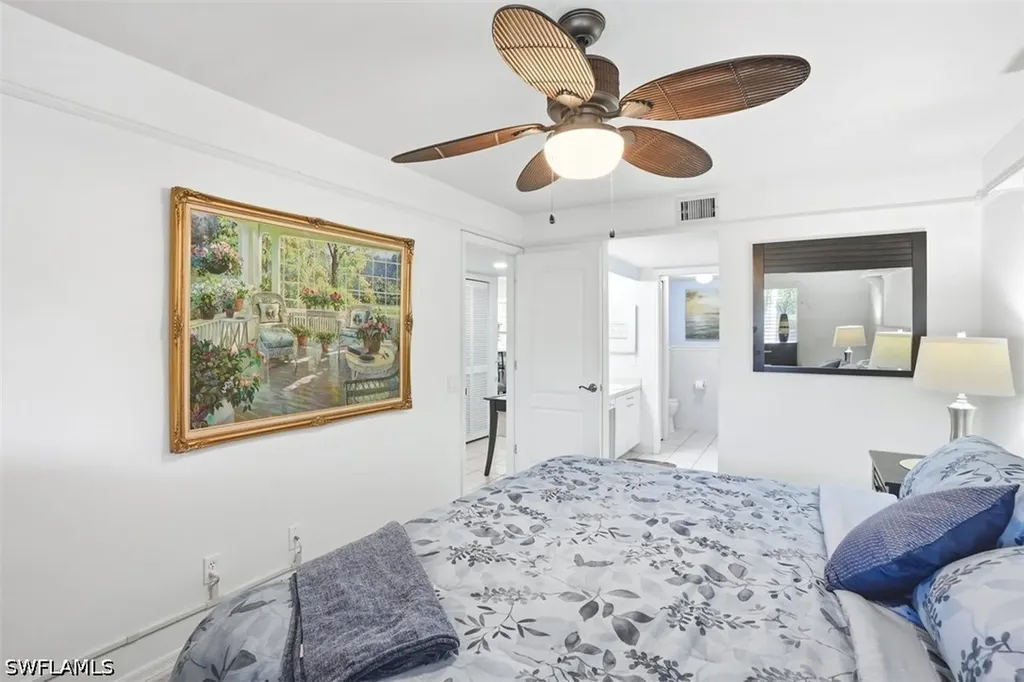 7320 Glenmoor Lane Naples FL 34104