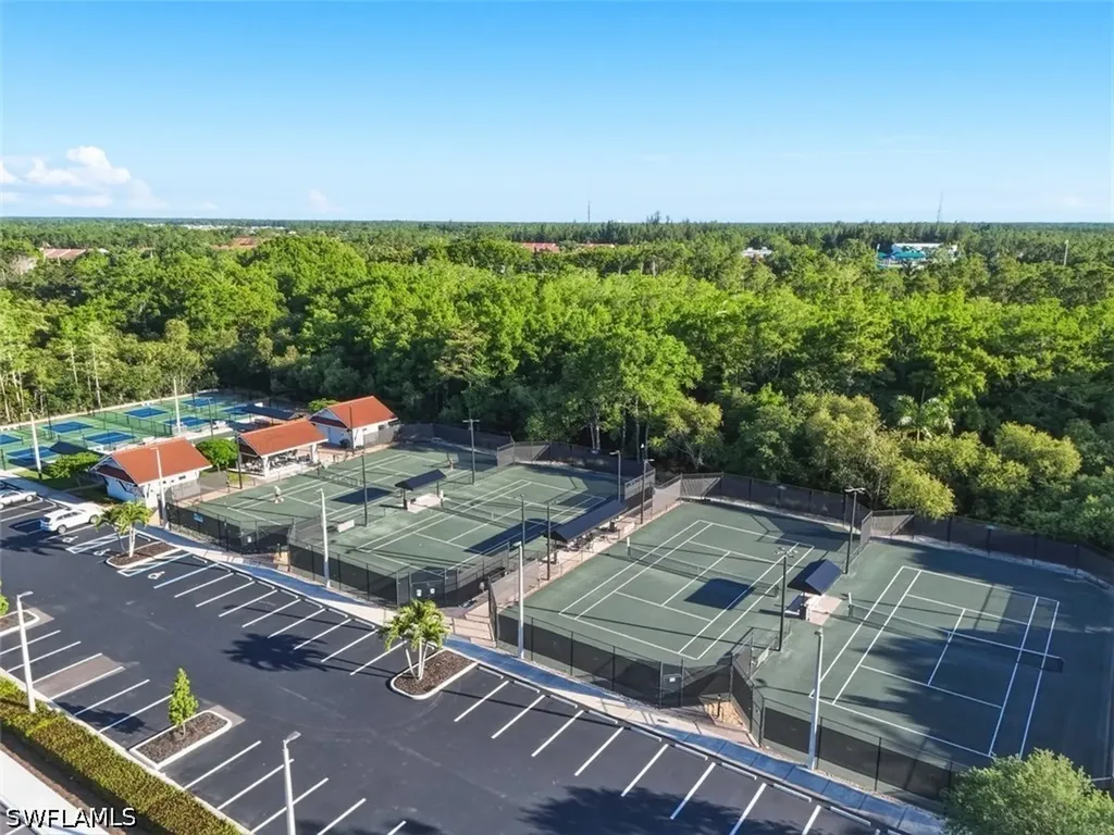 7320 Glenmoor Lane Naples FL 34104
