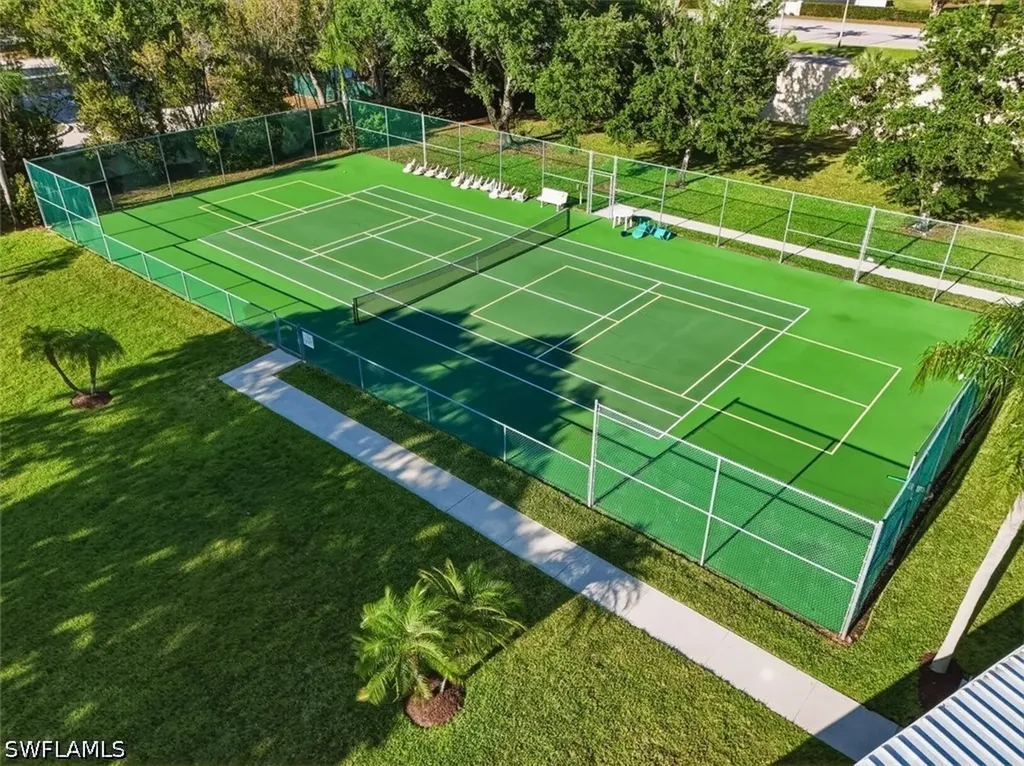 7320 Glenmoor Lane Naples FL 34104