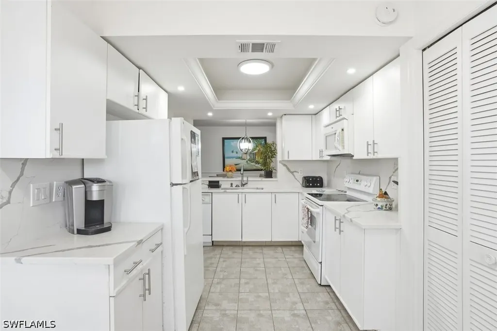 7320 Glenmoor Lane Naples FL 34104