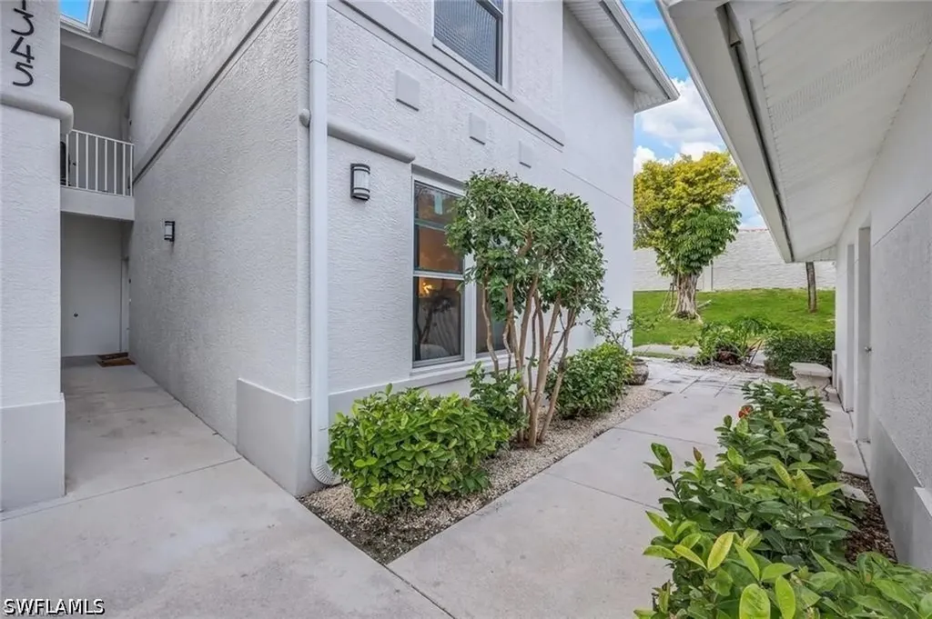 1345 Charleston Square Drive Naples FL 34110