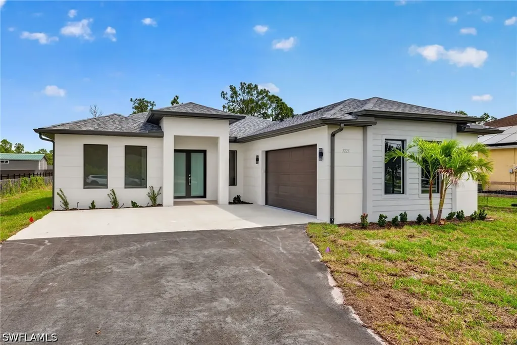 3225 43rd Avenue NE Naples FL 34120