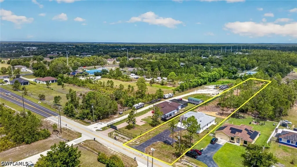 3225 43rd Avenue NE Naples FL 34120