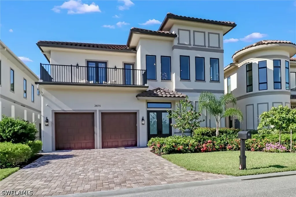 2875 Coco Lakes Drive Naples FL 34105