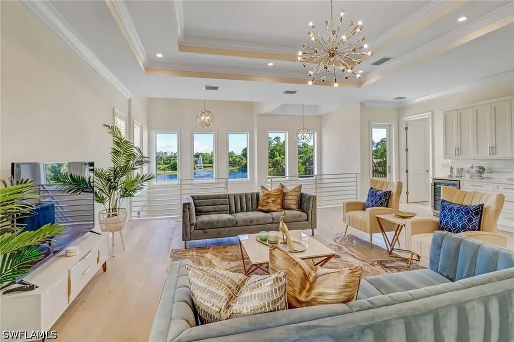 2875 Coco Lakes Drive Naples FL 34105