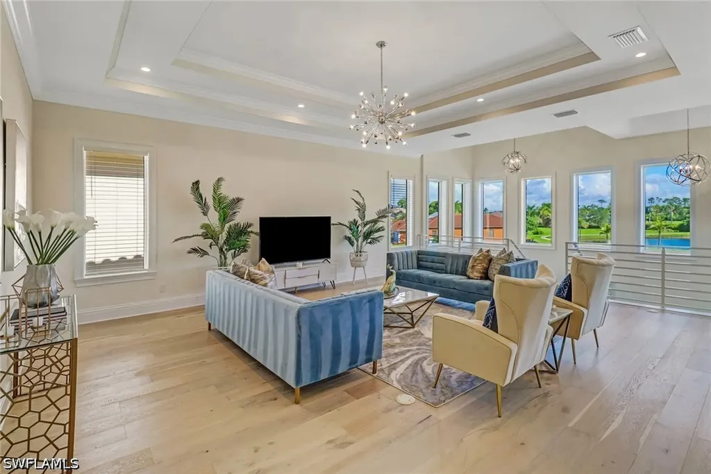 2875 Coco Lakes Drive Naples FL 34105