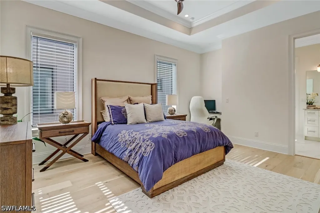 2875 Coco Lakes Drive Naples FL 34105