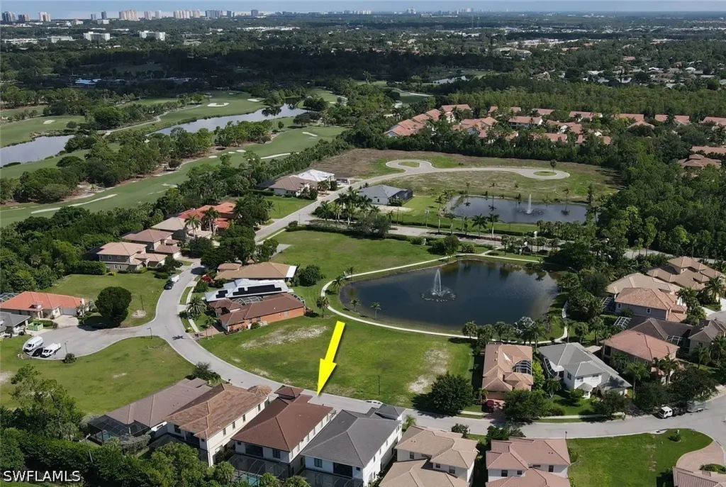 2875 Coco Lakes Drive Naples FL 34105
